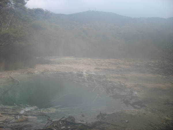 070904-123602