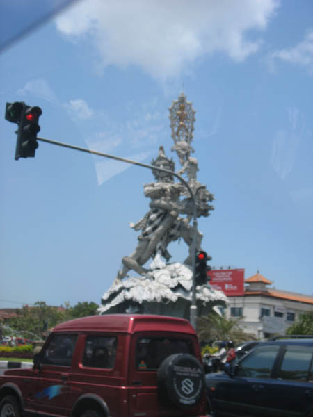 071016-123250